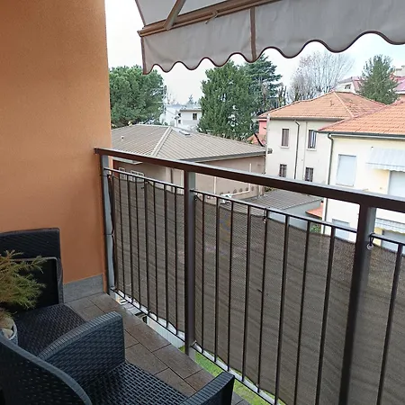 App 2rooms Letto Matrimoniale, Letto Singolo, Divanoletto Matrimoniale La Casa Di Hellen A Tra Milanocomofieramxpmonza