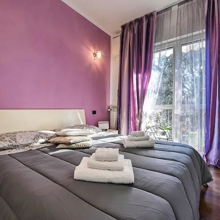 App 2rooms Letto Matrimoniale, Letto Singolo, Divanoletto Matrimoniale La Casa Di Hellen A Tra Milanocomofieramxpmonza *