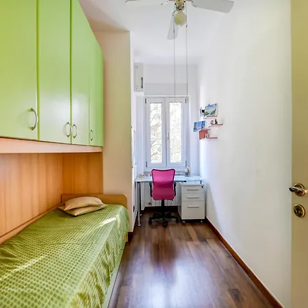 App 2rooms Letto Matrimoniale, Letto Singolo, Divanoletto Matrimoniale La Casa Di Hellen A Tra Milanocomofieramxpmonza Apartamento Saronno
