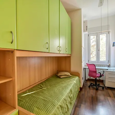 App 2rooms Letto Matrimoniale, Letto Singolo, Divanoletto Matrimoniale La Casa Di Hellen A Tra Milanocomofieramxpmonza Apartamento
