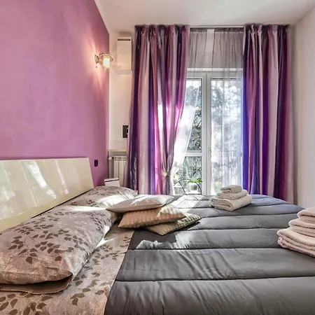 Apartamento App 2rooms Letto Matrimoniale, Letto Singolo, Divanoletto Matrimoniale La Casa Di Hellen A Tra Milanocomofieramxpmonza Saronno