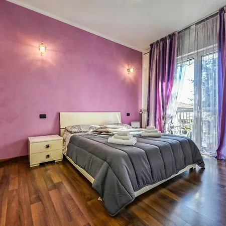 App 2rooms Letto Matrimoniale, Letto Singolo, Divanoletto Matrimoniale La Casa Di Hellen A Tra Milanocomofieramxpmonza Saronno