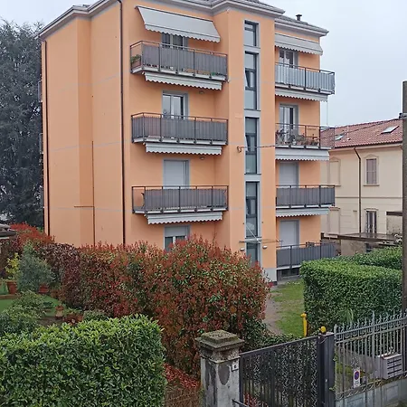 App 2rooms Letto Matrimoniale, Letto Singolo, Divanoletto Matrimoniale La Casa Di Hellen A Tra Milanocomofieramxpmonza Saronno